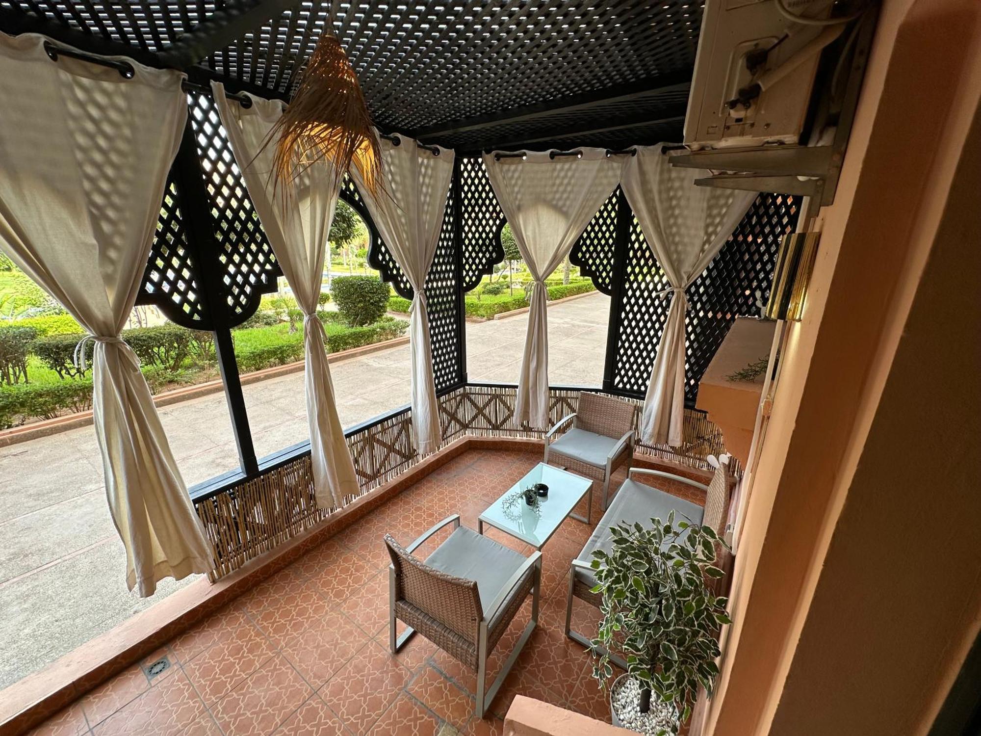 Oasis De Detente Avec Terrasse Et Vue Sur Piscine Marrakesh Exterior photo